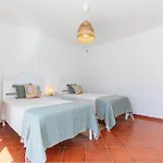 Do Vale- Stunning Family With Pool Villa