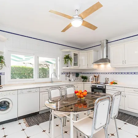 Do Vale- Stunning Family With Pool Tavira