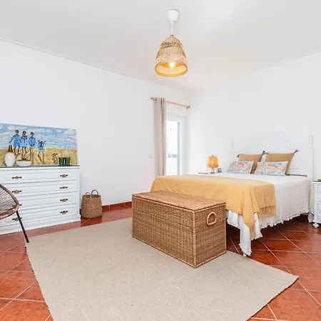 Do Vale- Stunning Family With Pool Tavira